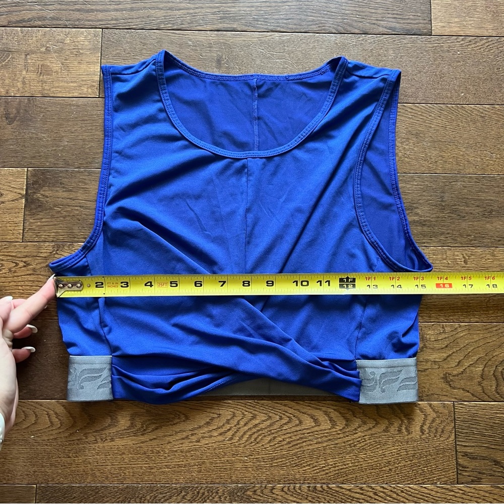 Fabletics Crop Top - Picture 6 of 7
